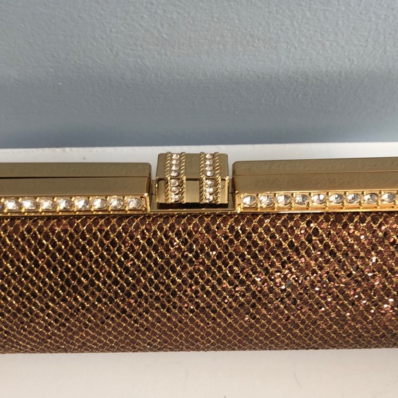 Sequined clutch - Picture 2 of 7